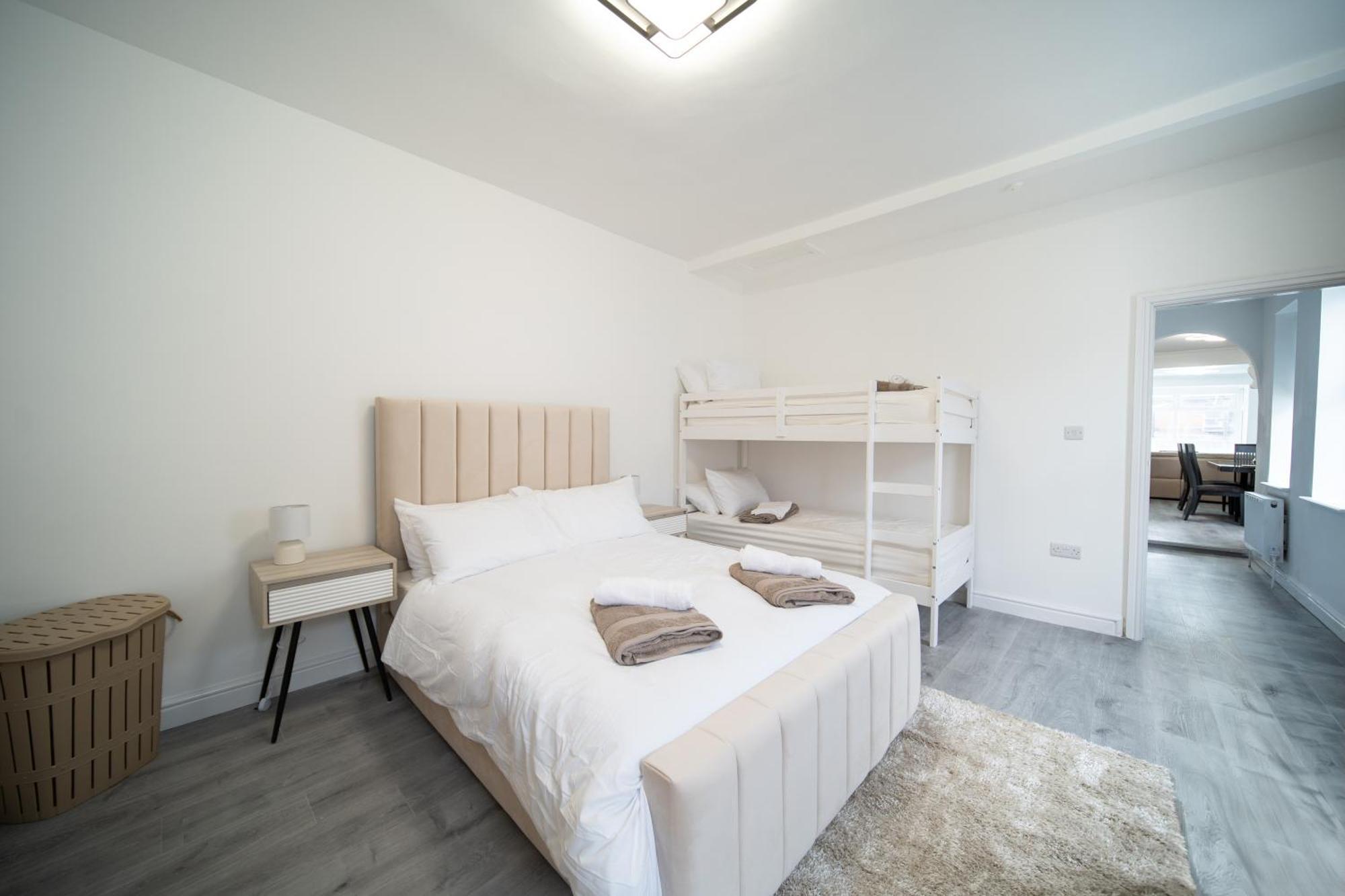 Spacious Duplex - Perfectly Situated In The Heart Of The